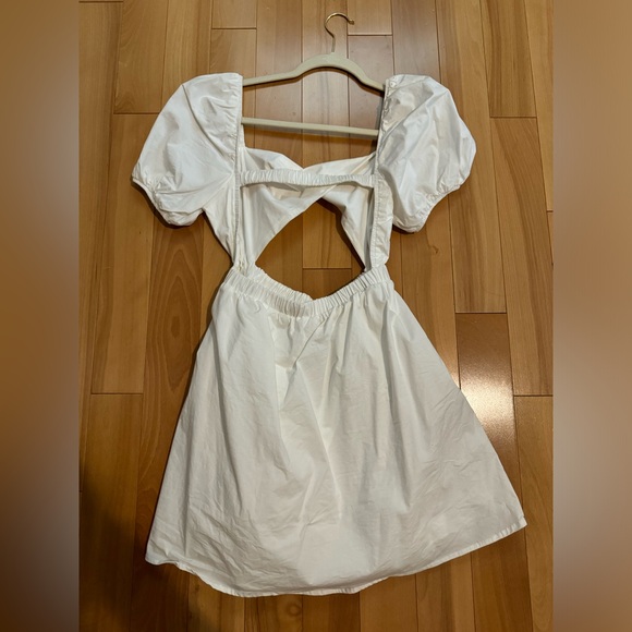 White Cutout Puff Sleeve Dress - Picture 2 of 6